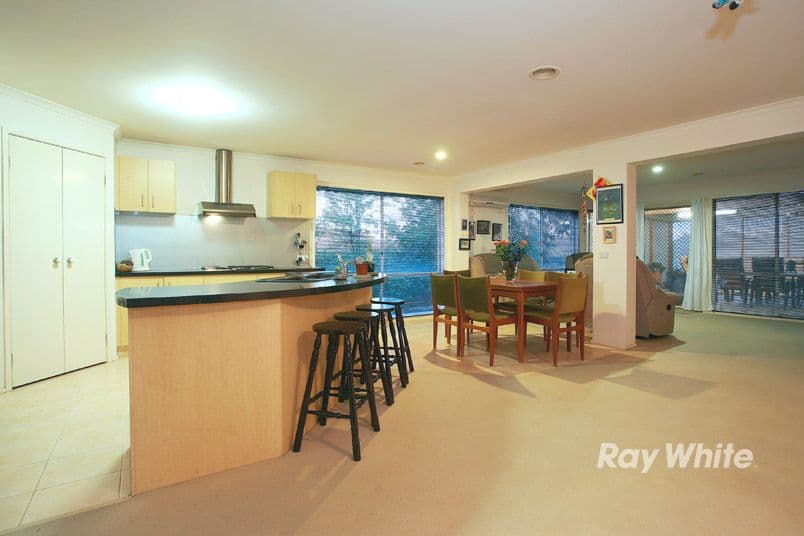 1 Furze Court, CRANBOURNE WEST VIC 3977, Cranbourne West - Thumbnail 5
