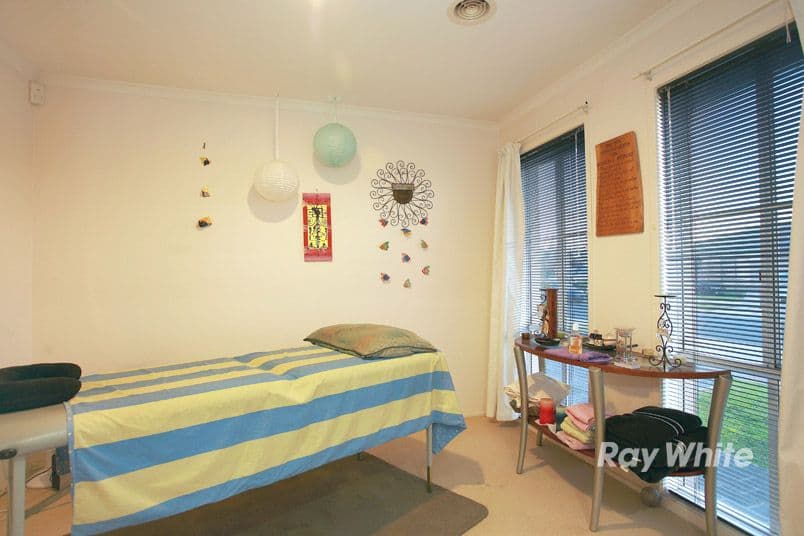 1 Furze Court, CRANBOURNE WEST VIC 3977, Cranbourne West - Thumbnail 6