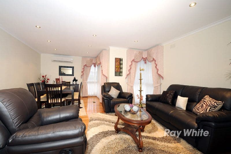 54 Sylphide Way, WANTIRNA SOUTH VIC 3152, Wantirna South - Thumbnail 2