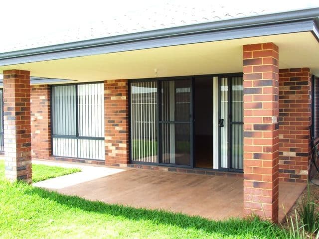13 Wanderer Parkway, BALDIVIS WA 6171, Baldivis - Thumbnail 3