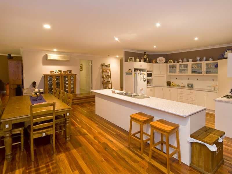 2 Acmena Court, ELANORA QLD 4221, Elanora - Thumbnail 6