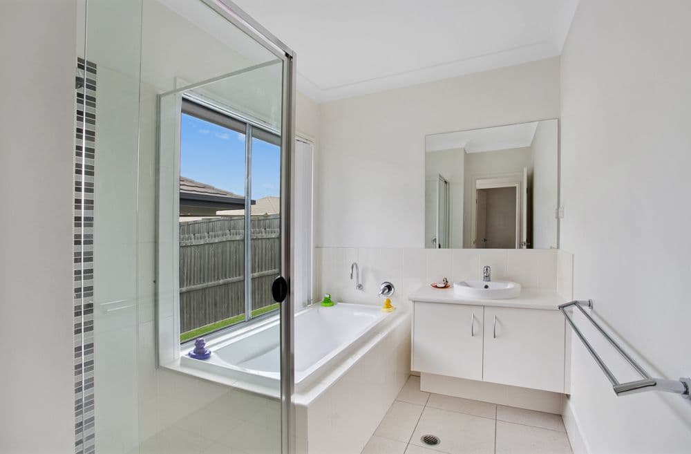 31 Friars Crescent, North Lakes QLD 4509, North Lakes - Thumbnail 8