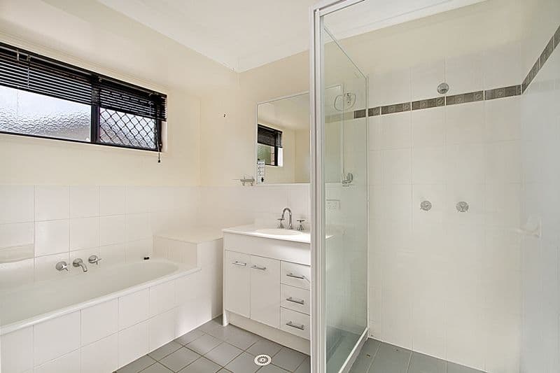 3 Mistletoe Court, CAMIRA QLD 4300, Camira - Thumbnail 8