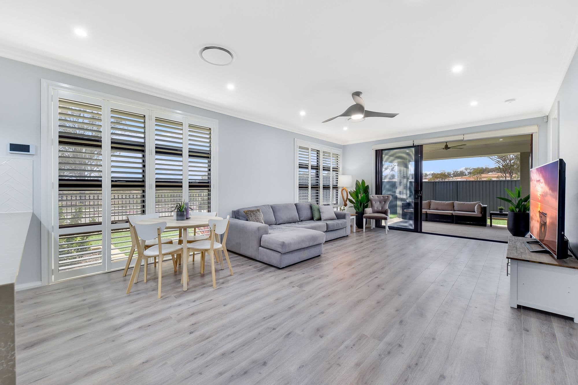 124 Willowdale Drive, Denham Court - Thumbnail 4