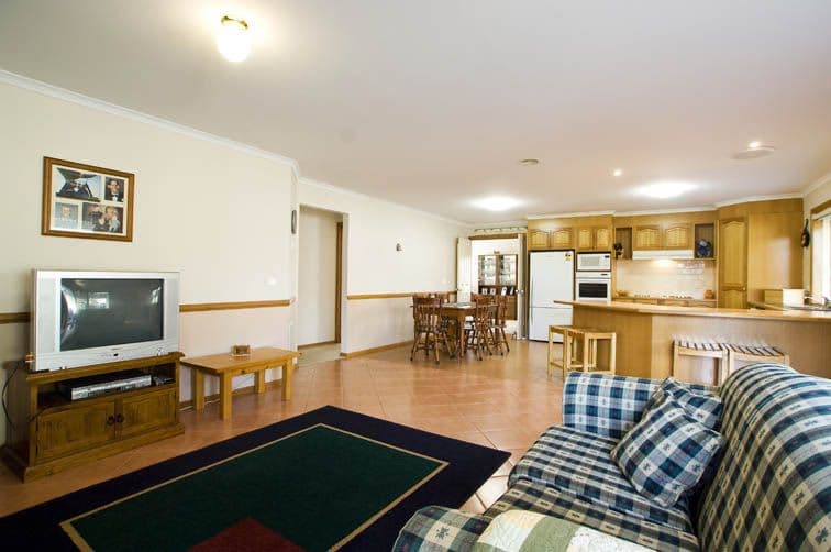 36 Chester Street, LILYDALE VIC 3140, Lilydale - Thumbnail 3