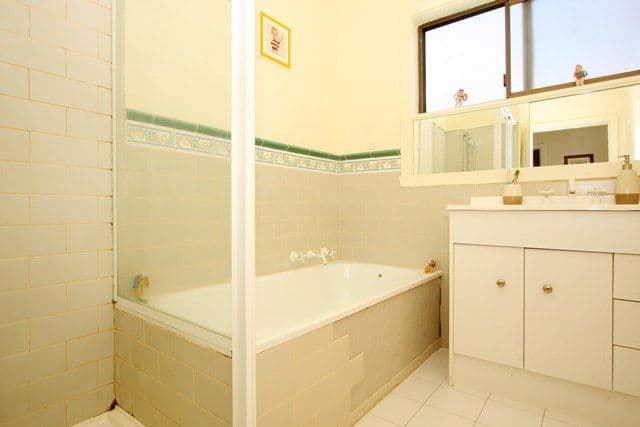 32  Epstein Street, RESERVOIR VIC 3073, Reservoir - Thumbnail 5