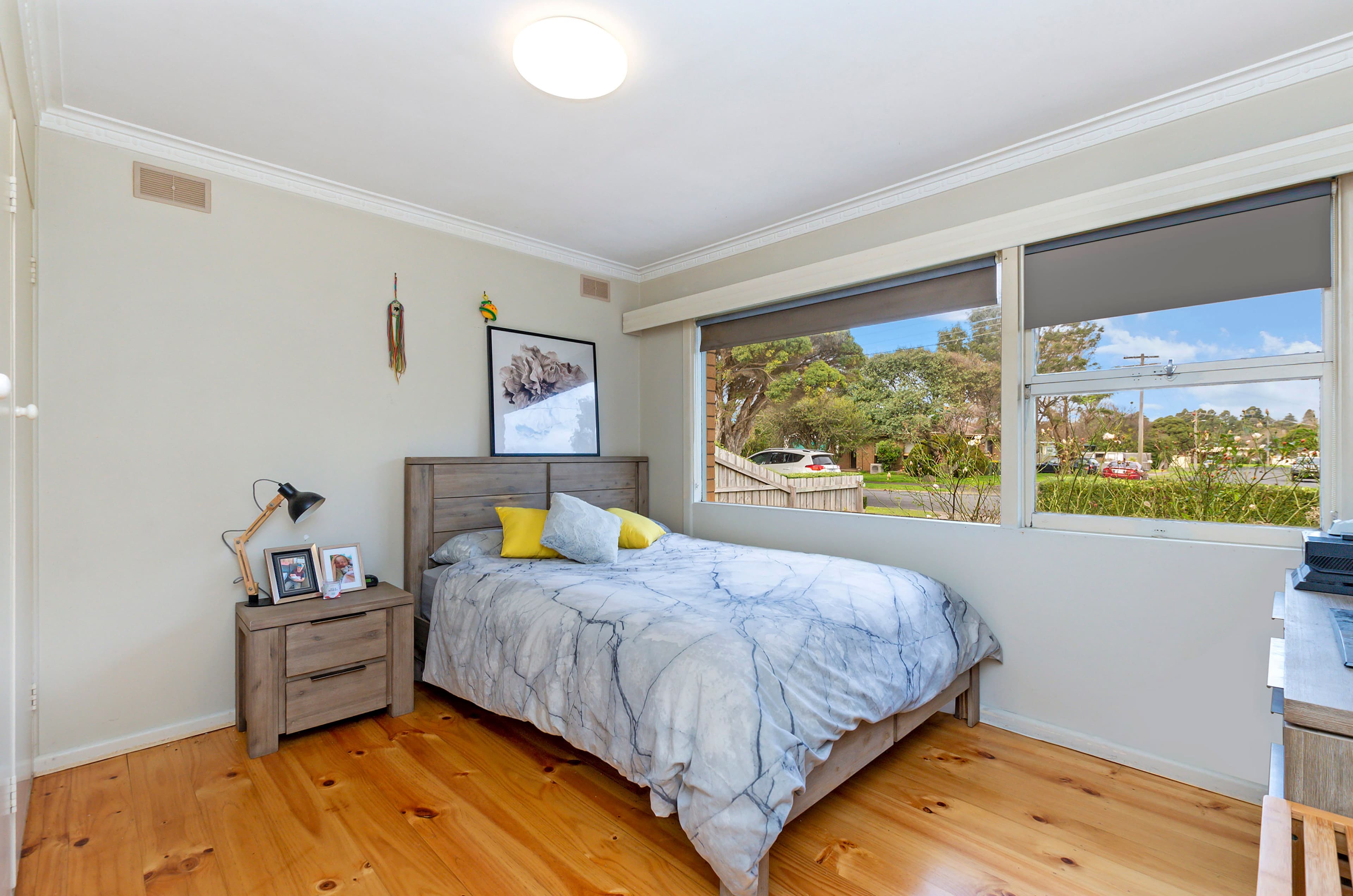 8 Iona Avenue, Warrnambool VIC 3280, Warrnambool - Thumbnail 4