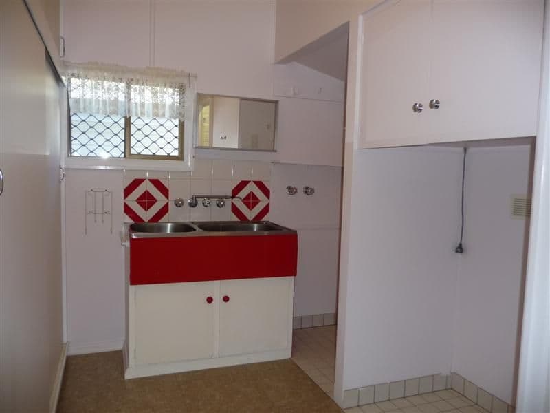 9 Goodwood Street, NEWTOWN QLD 4350, Newtown - Thumbnail 7