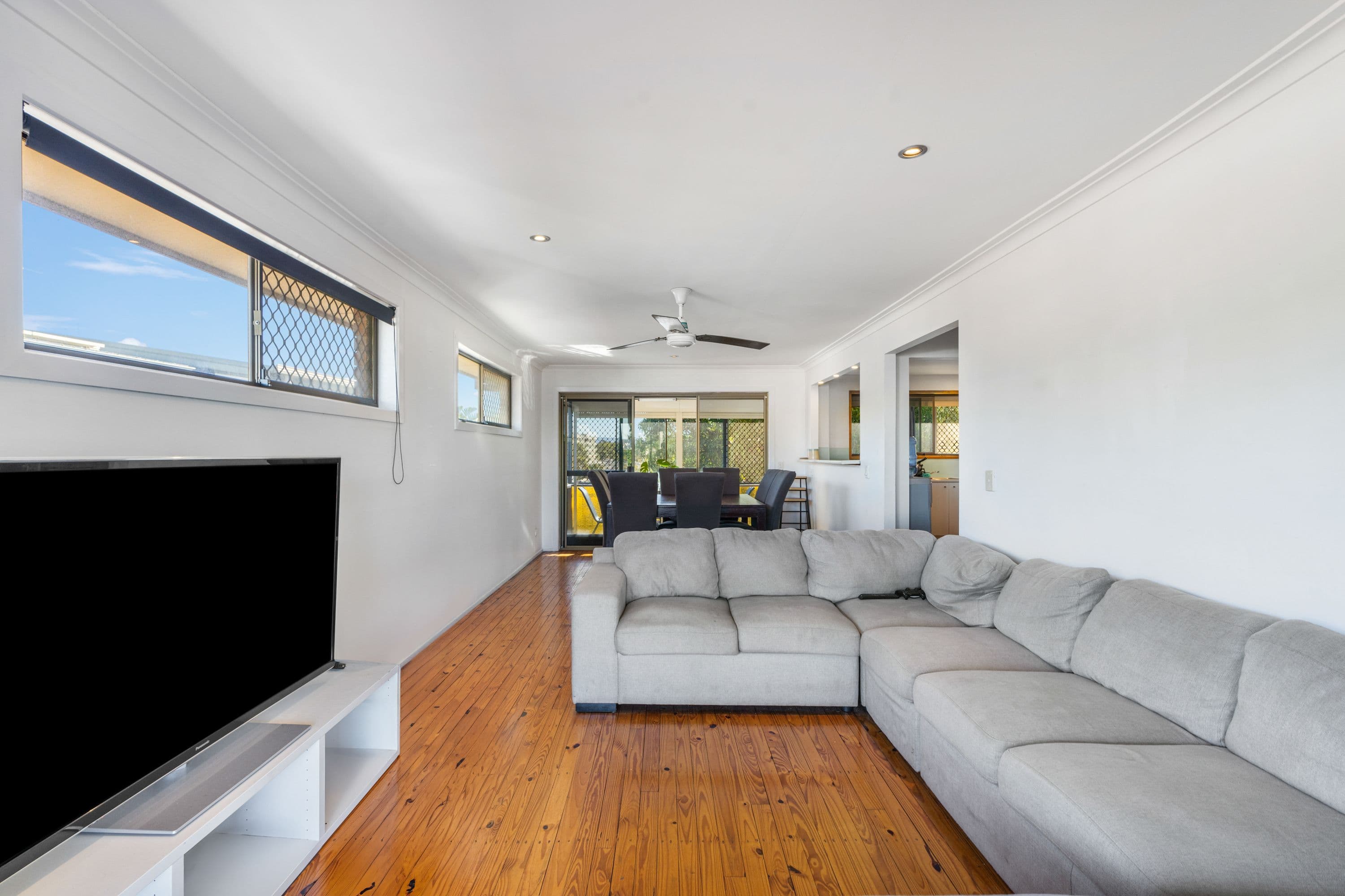 51 Hillcrest Parade, Miami QLD 4220, Miami - Thumbnail 4