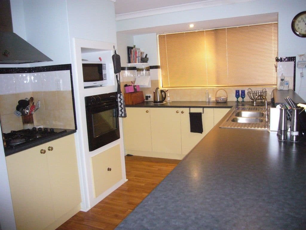 68 Hall Road, WAGGRAKINE WA 6530, Waggrakine - Thumbnail 2