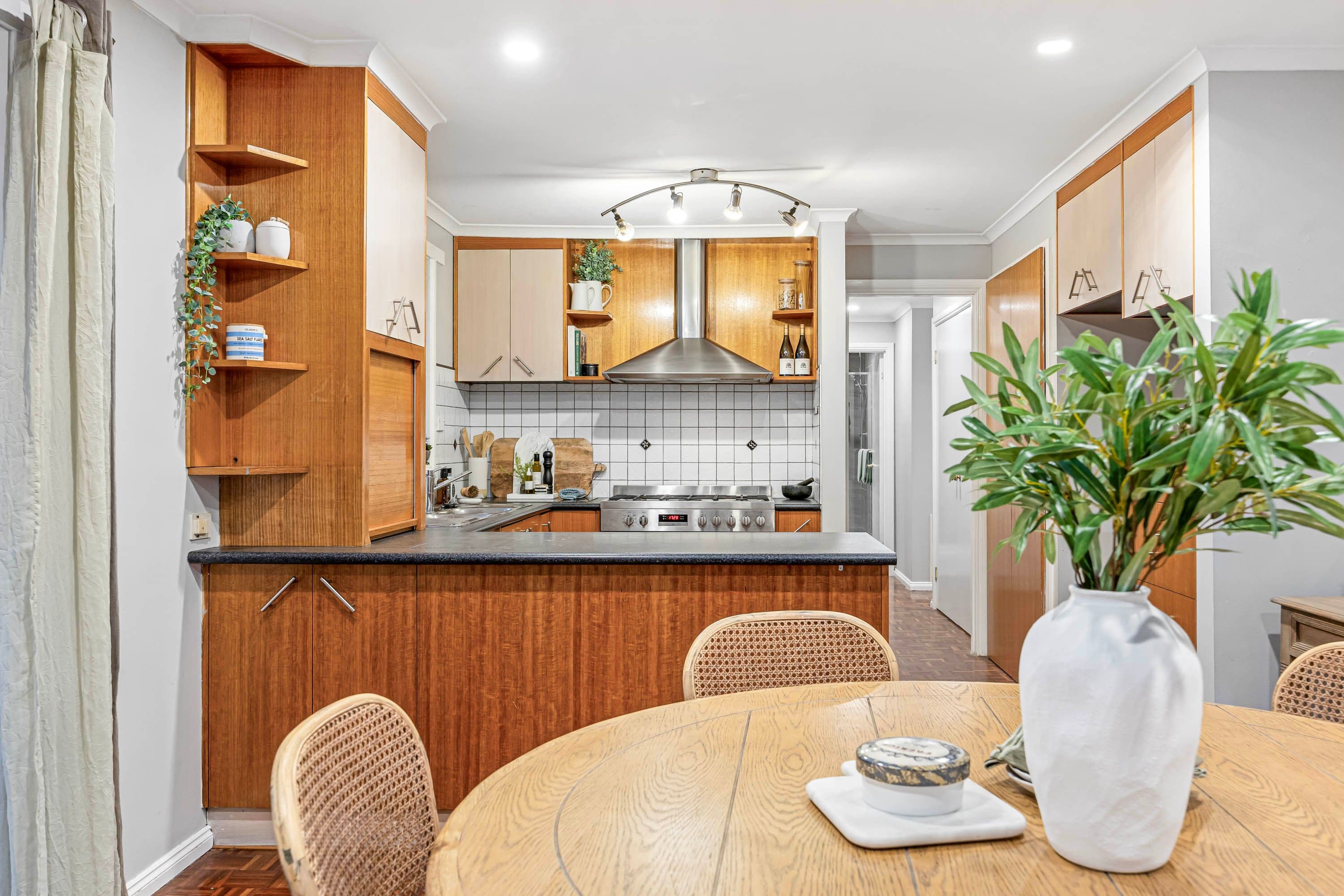 15 McKee Street, Golden Point VIC 3350, Golden Point - Thumbnail 3