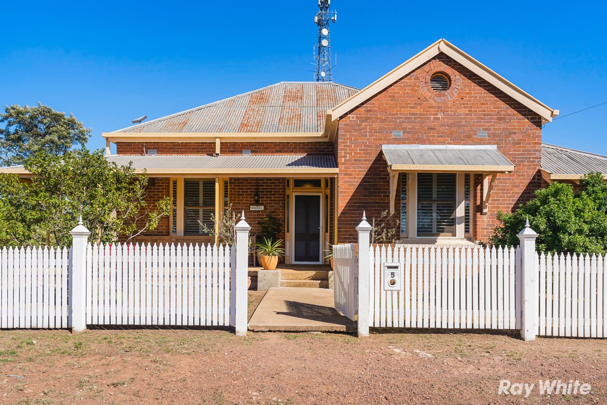 5 Rannock Road, Coolamon NSW 2701, Coolamon - Image 1