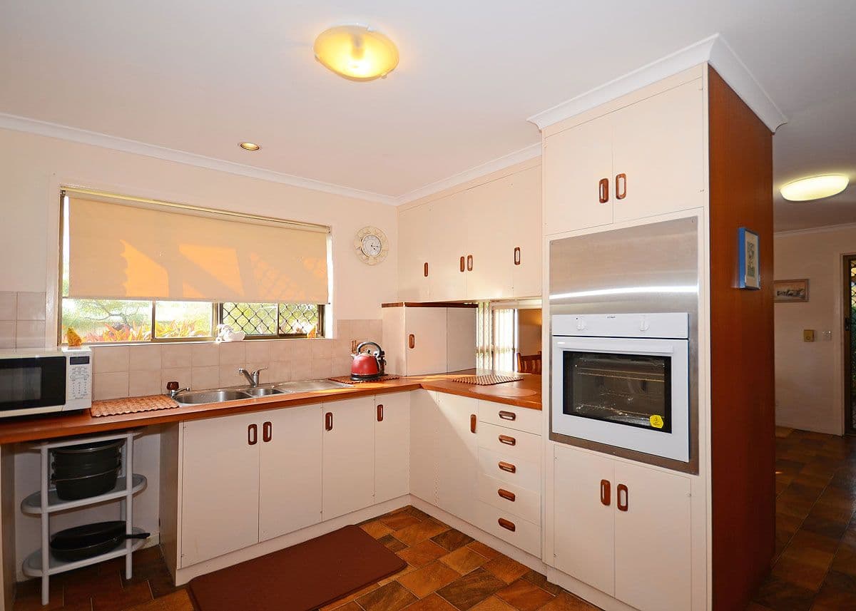 71 Hillcrest Avenue, Scarness QLD 4655, Scarness - Thumbnail 8