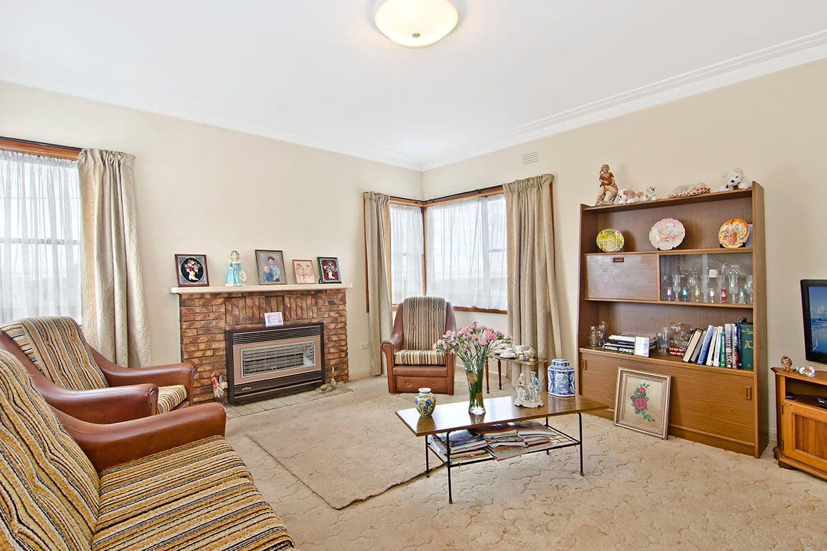 2 Emma Avenue, Warrnambool VIC 3280, Warrnambool - Thumbnail 3