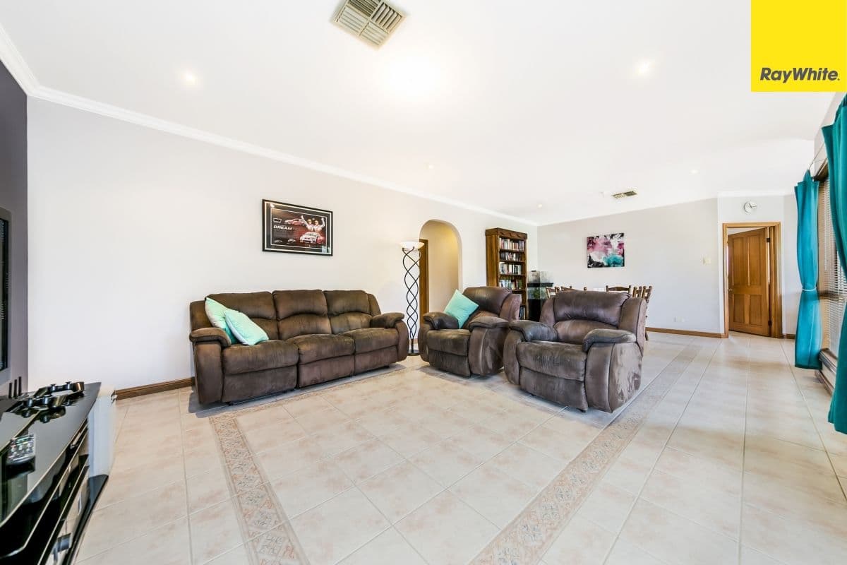 6 Beatrix Drive, Craigmore SA 5114, Craigmore - Thumbnail 8