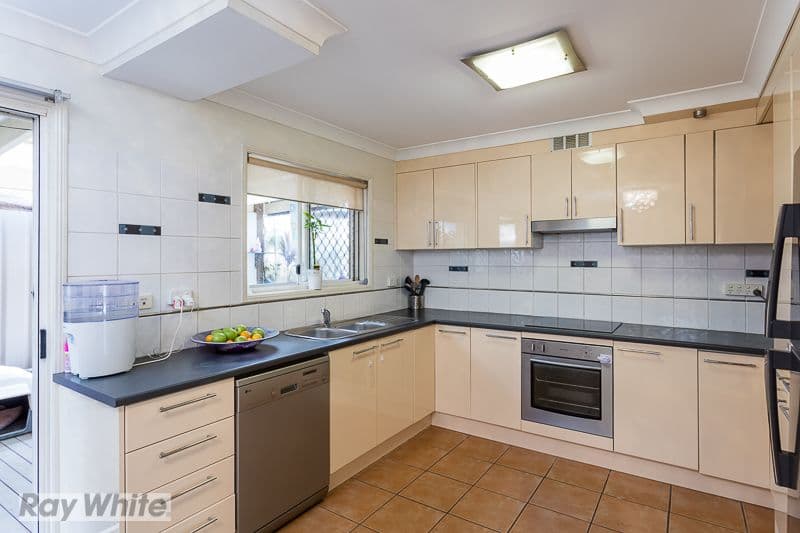 Unit 4, 92 Mt Cotton Road, Capalaba QLD 4157, Capalaba - Thumbnail 3
