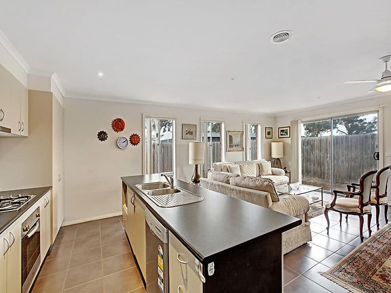 26 Harmony Drive, SOUTH MORANG VIC 3752, South Morang - Thumbnail 4