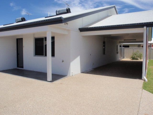 21 Moriarty Street, Emerald QLD 4720, Emerald - Thumbnail 2