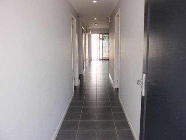 21 Moriarty Street, Emerald QLD 4720, Emerald - Thumbnail 5