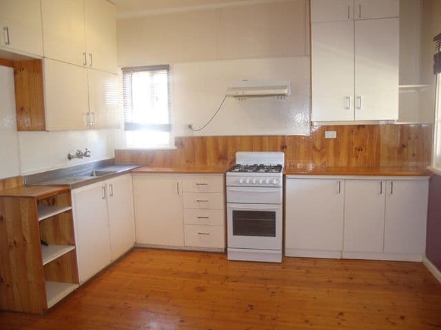 5 Carey Street, CARNARVON WA 6701, South Carnarvon - Thumbnail 3