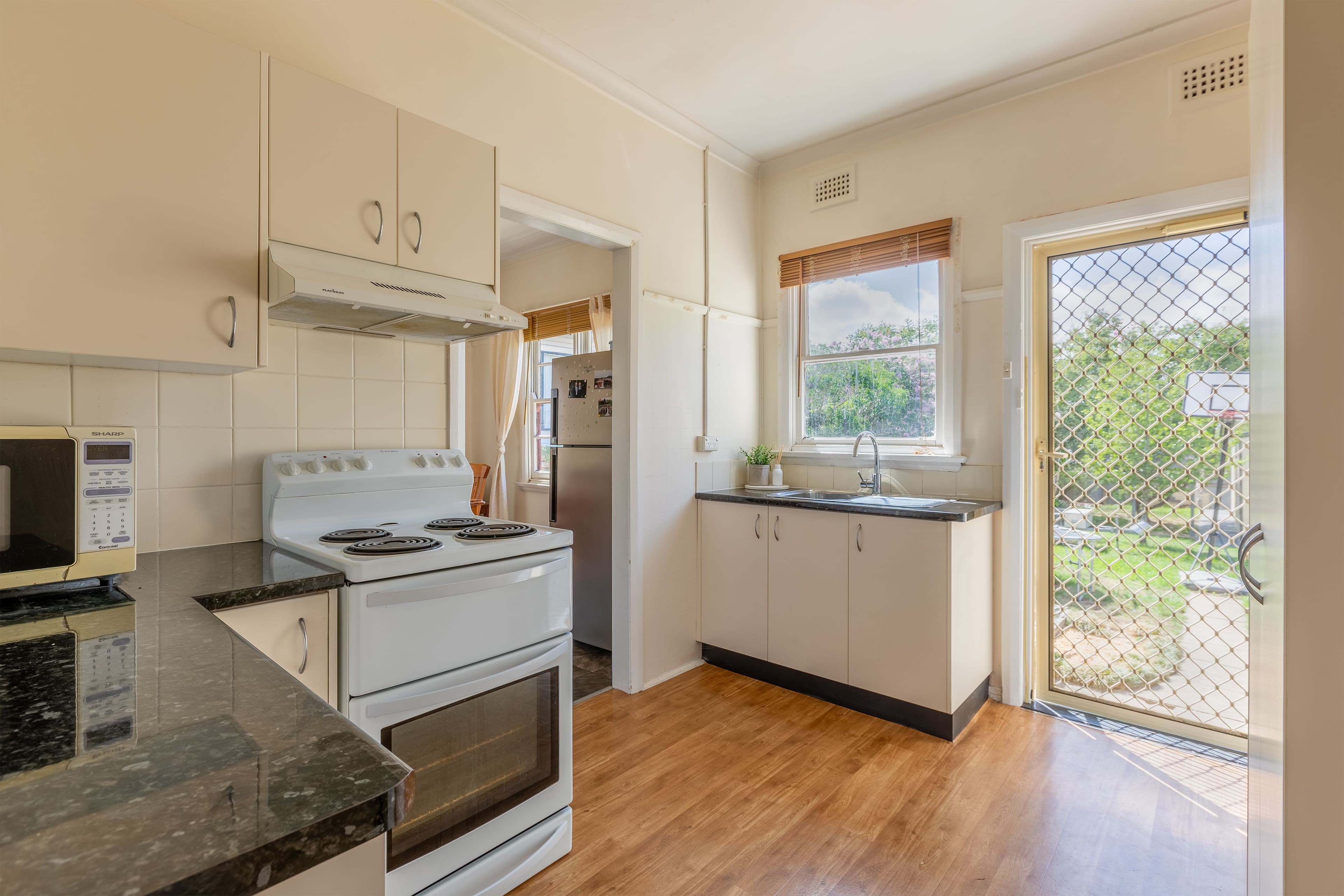 9 Furner Street, Goulburn NSW 2580, Goulburn - Thumbnail 4