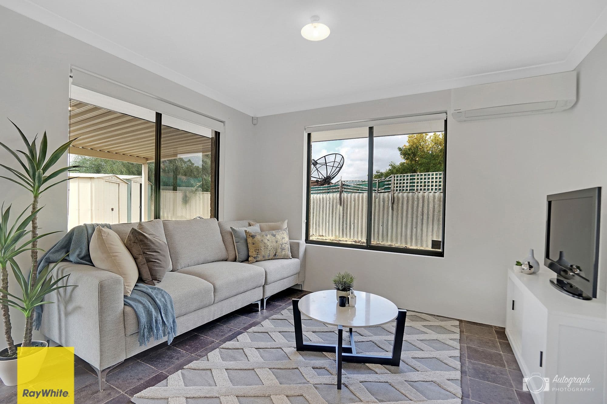 37a Hadleigh Way, Girrawheen WA 6064, Girrawheen - Thumbnail 4