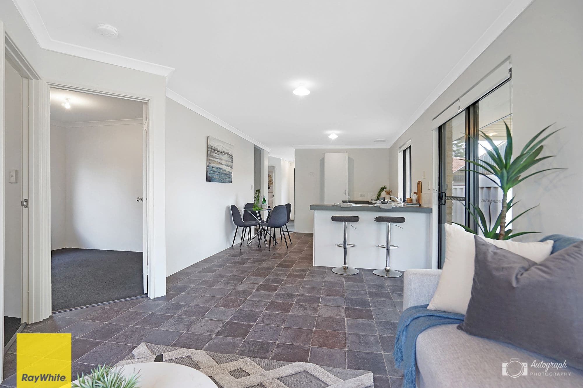 37a Hadleigh Way, Girrawheen WA 6064, Girrawheen - Thumbnail 6