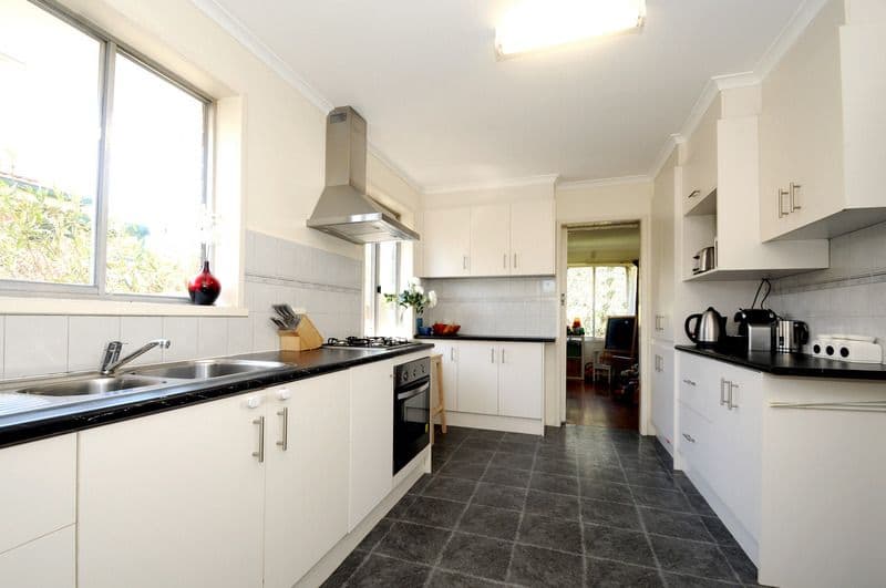 23 Bundora Parade, MENTONE VIC 3194, Mentone - Thumbnail 3