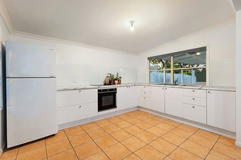 24 Debbie Way, Nerang QLD 4211, Nerang - Thumbnail 2