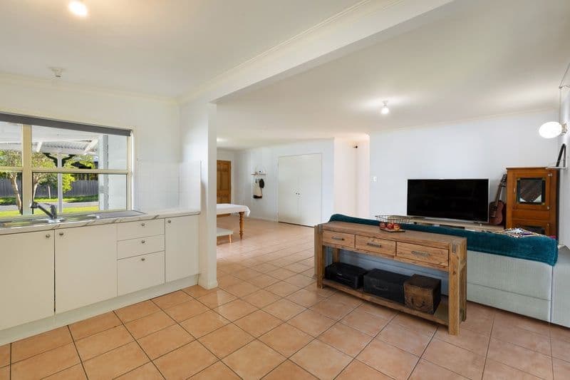 24 Debbie Way, Nerang QLD 4211, Nerang - Thumbnail 7