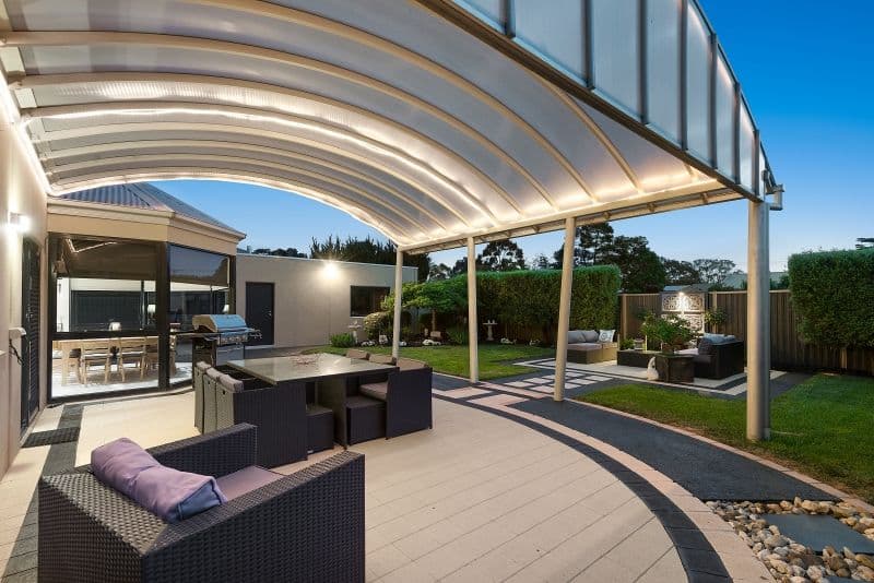 3 Searle Close, Werribee VIC 3030, Werribee - Thumbnail 2
