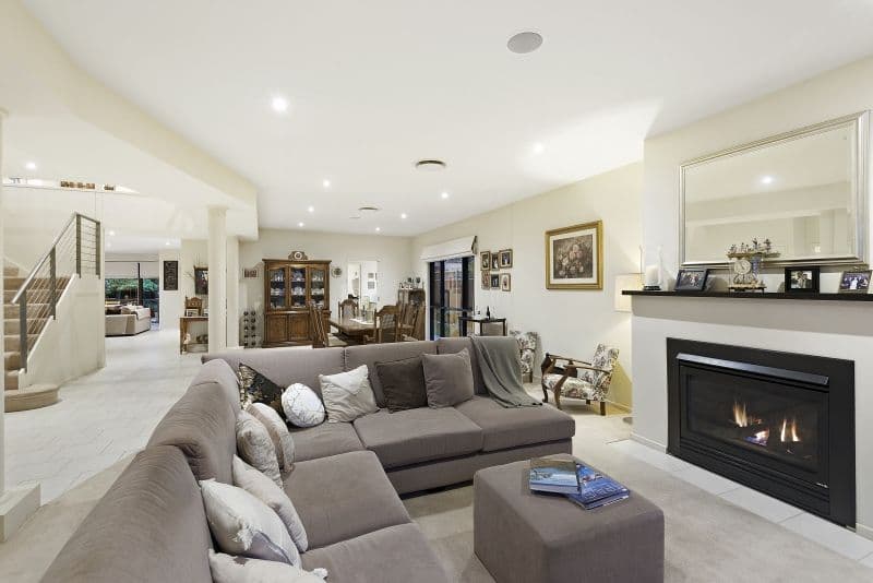 3 Searle Close, Werribee VIC 3030, Werribee - Thumbnail 4