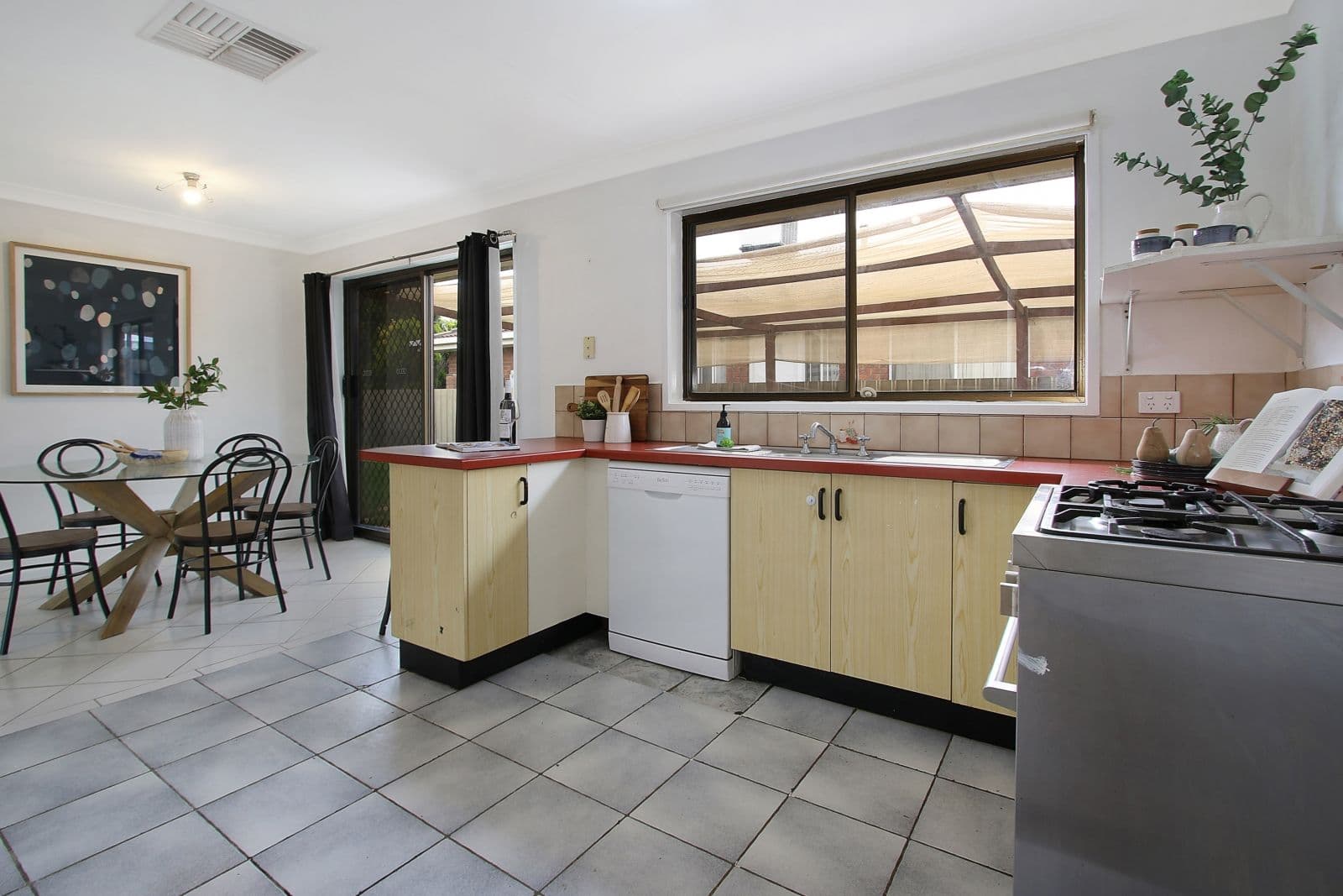 2 Graetz Court, Lavington NSW 2641, Lavington - Thumbnail 3