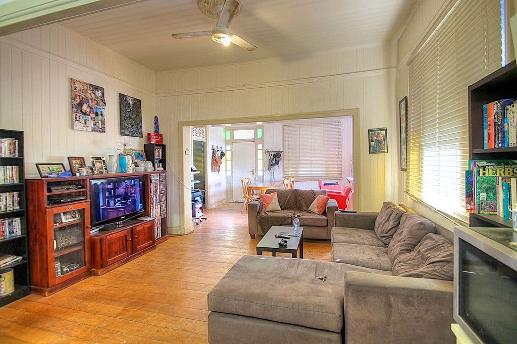 52 Queen Street, Blackstone QLD 4304, Blackstone - Thumbnail 4