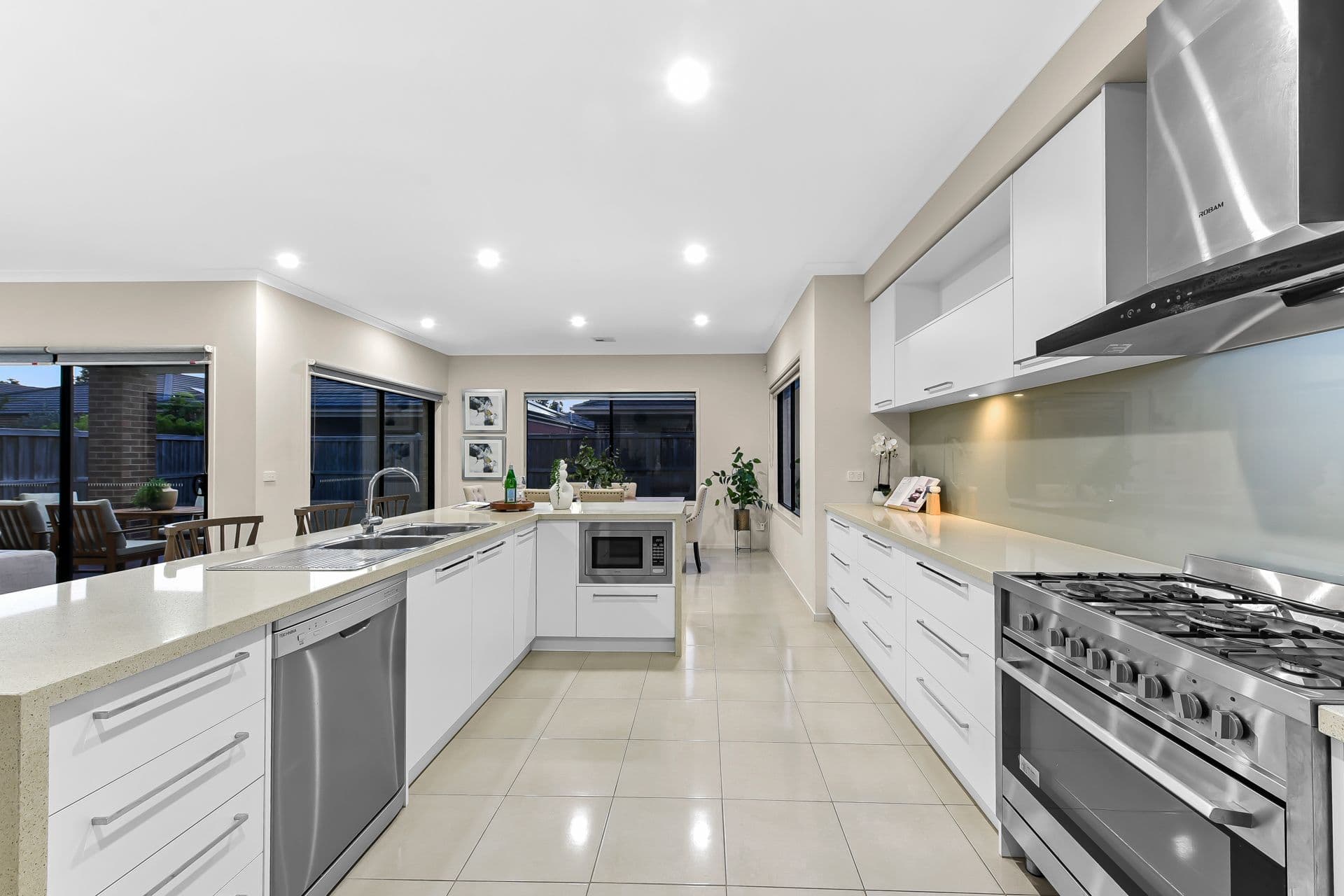 3 Strettle Cresent, Cranbourne North VIC 3977, Cranbourne North - Thumbnail 8