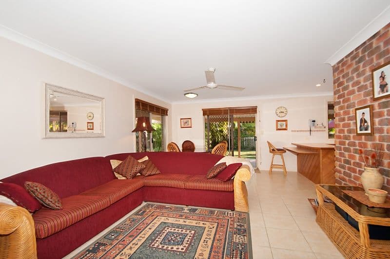 21 Crenshaw Court, PARKWOOD QLD 4214, Parkwood - Thumbnail 5