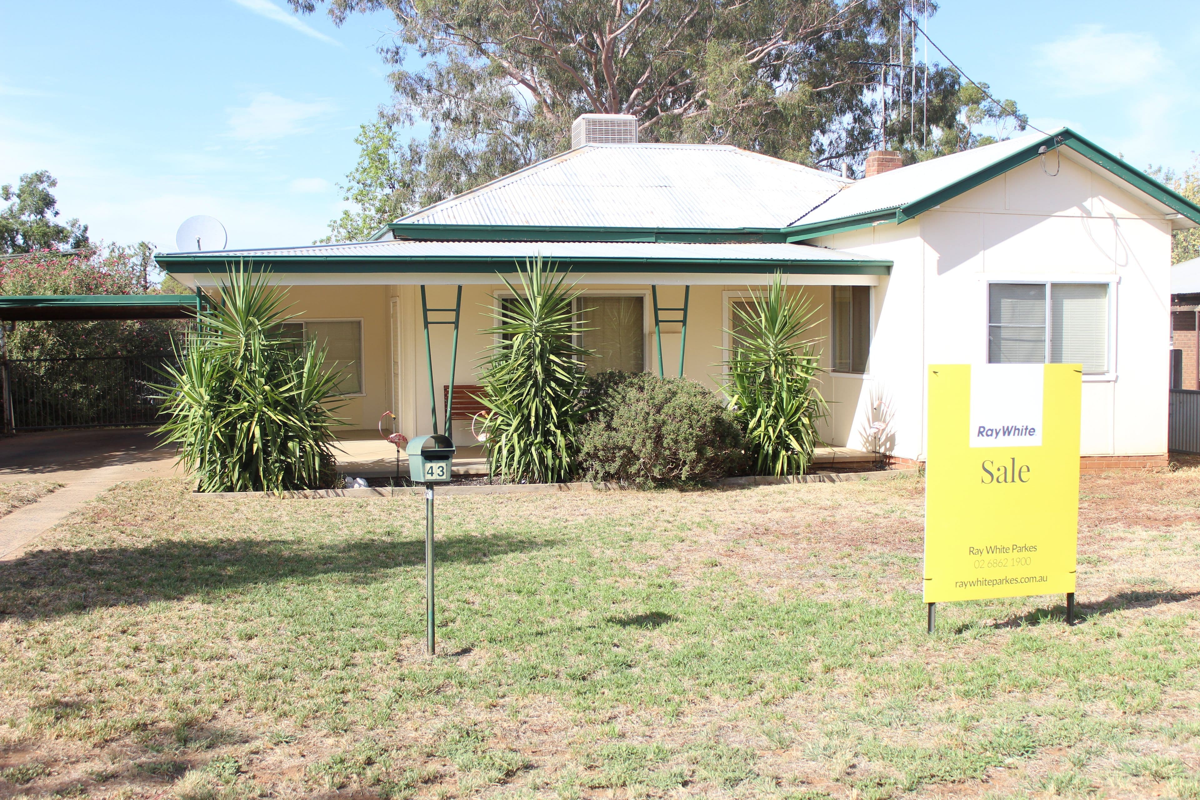 43 Brolgan Road, Parkes - Image 1