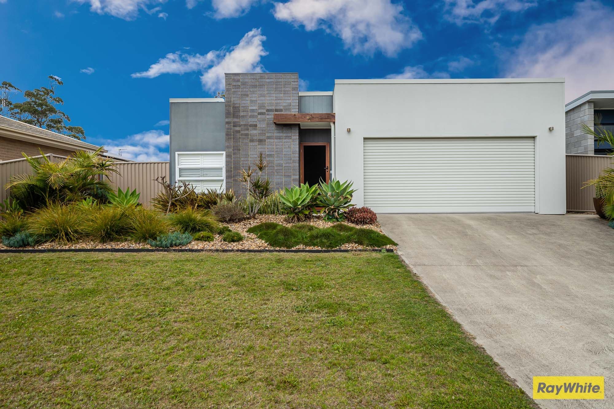 6 Griffiths Run, Broulee NSW 2537, Broulee - Image 1