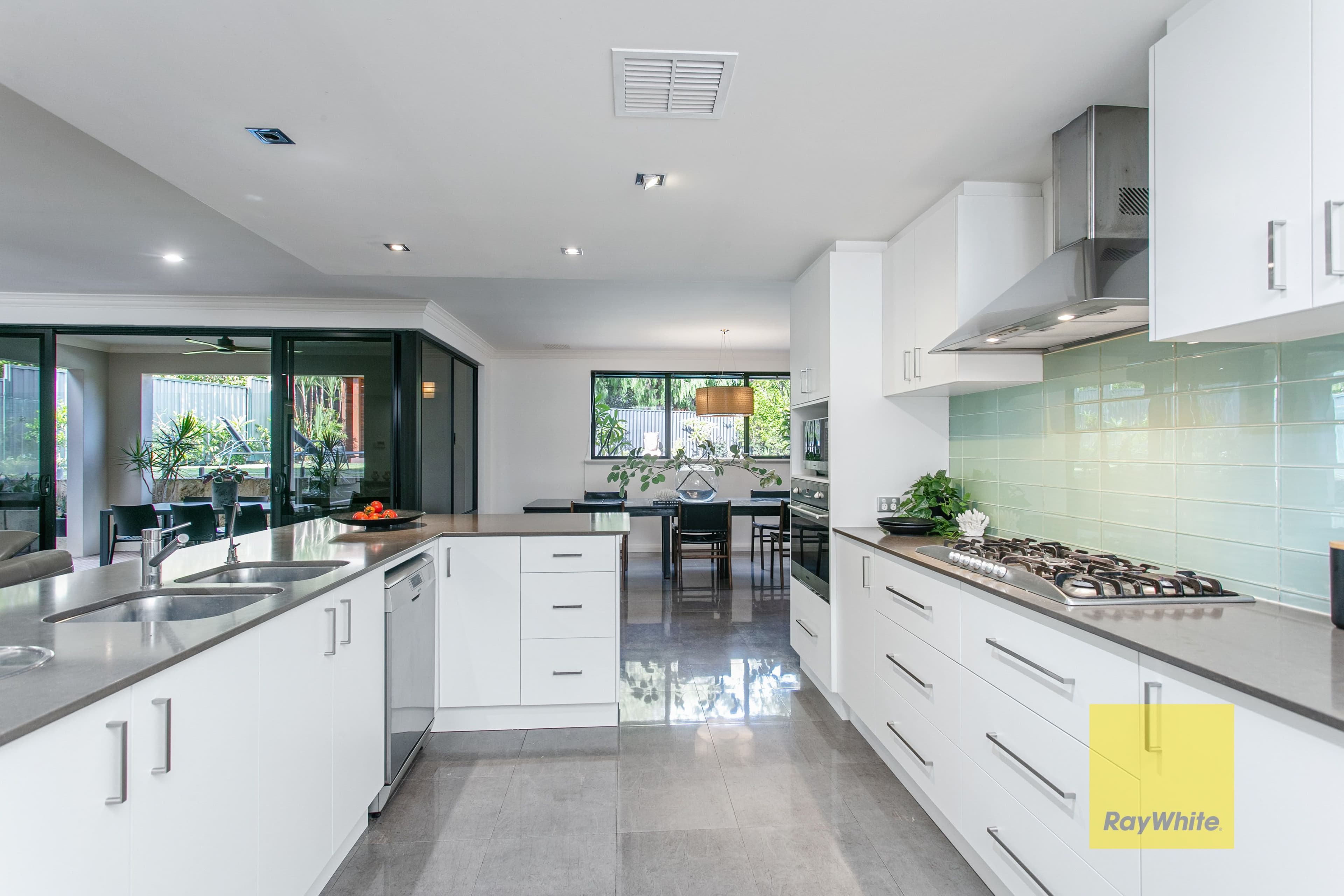33 Erneton Street, Newmarket - Thumbnail 6