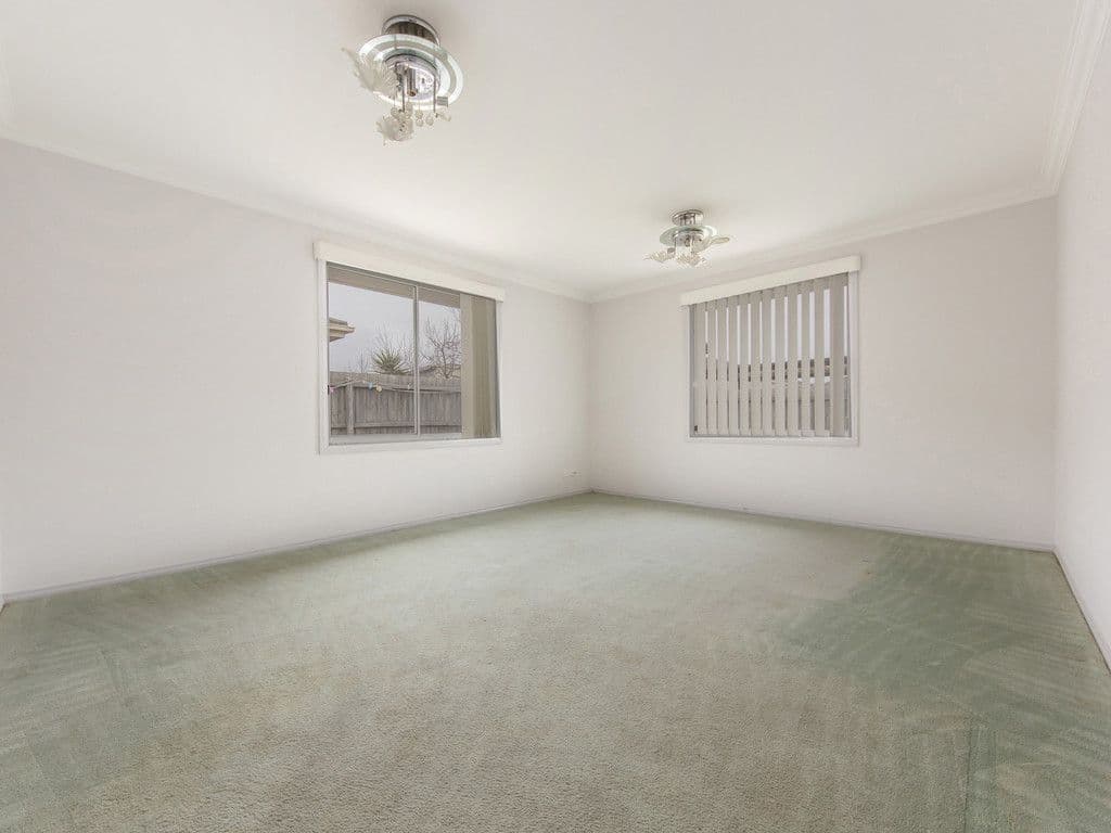 39 Sunnybrae Circuit, Cairnlea VIC 3023, Cairnlea - Thumbnail 5
