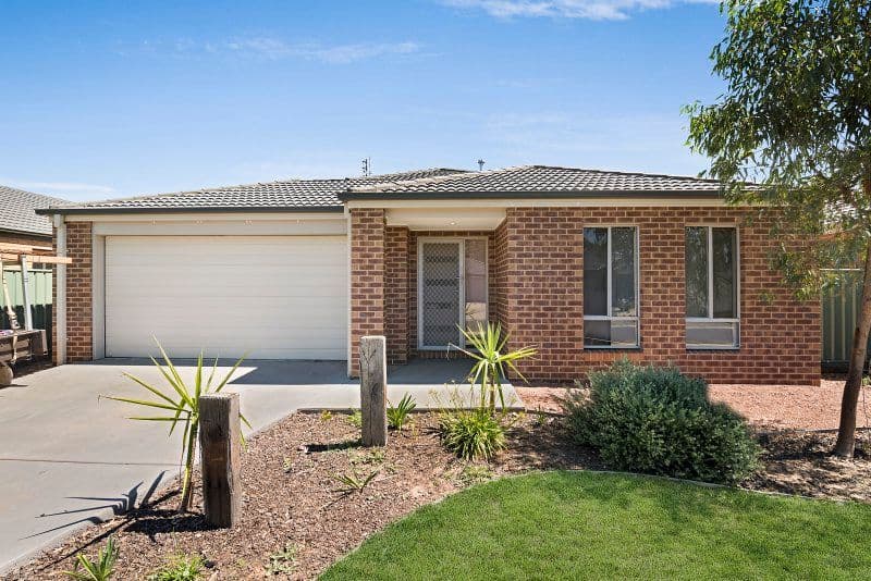 24 Caulfield Drive, Ascot VIC 3551, Ascot - Image 1