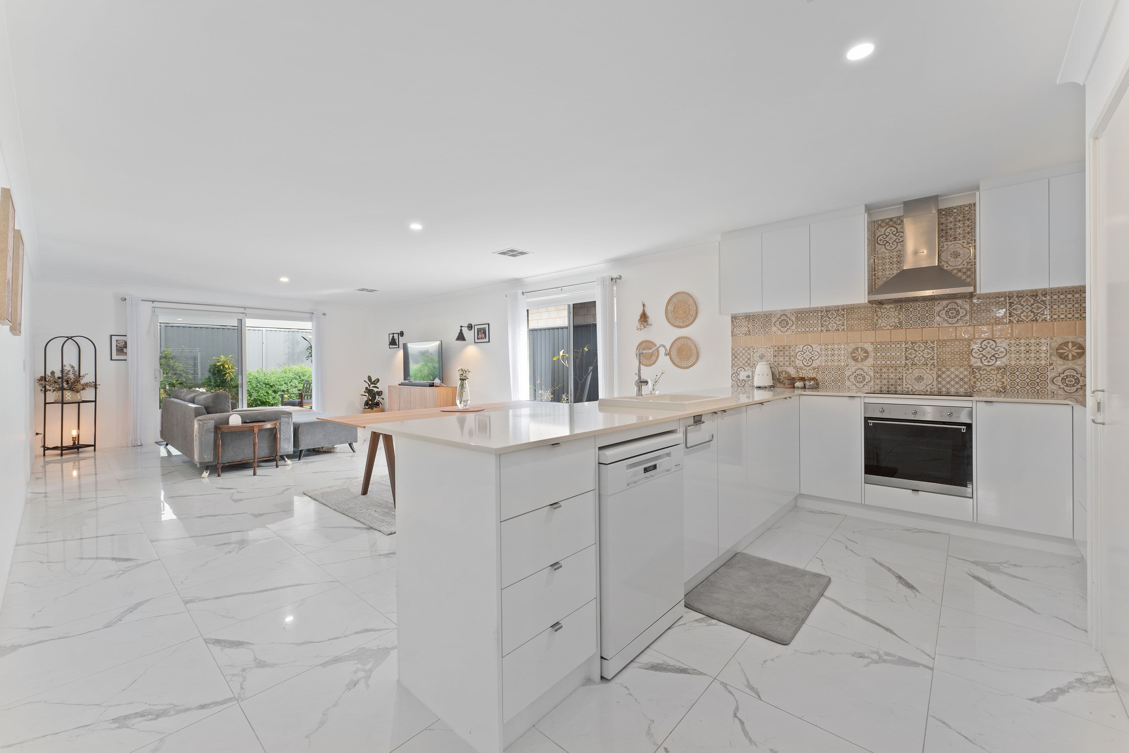8 Bloomfield Parkway, Baldivis WA 6171, Baldivis - Thumbnail 3