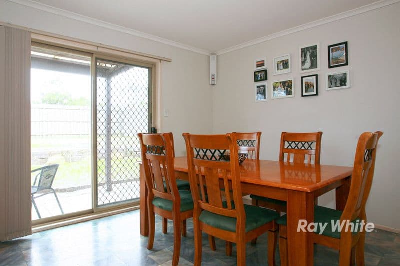 4 Nesbit Court, CRANBOURNE NORTH VIC 3977, Cranbourne North - Thumbnail 6