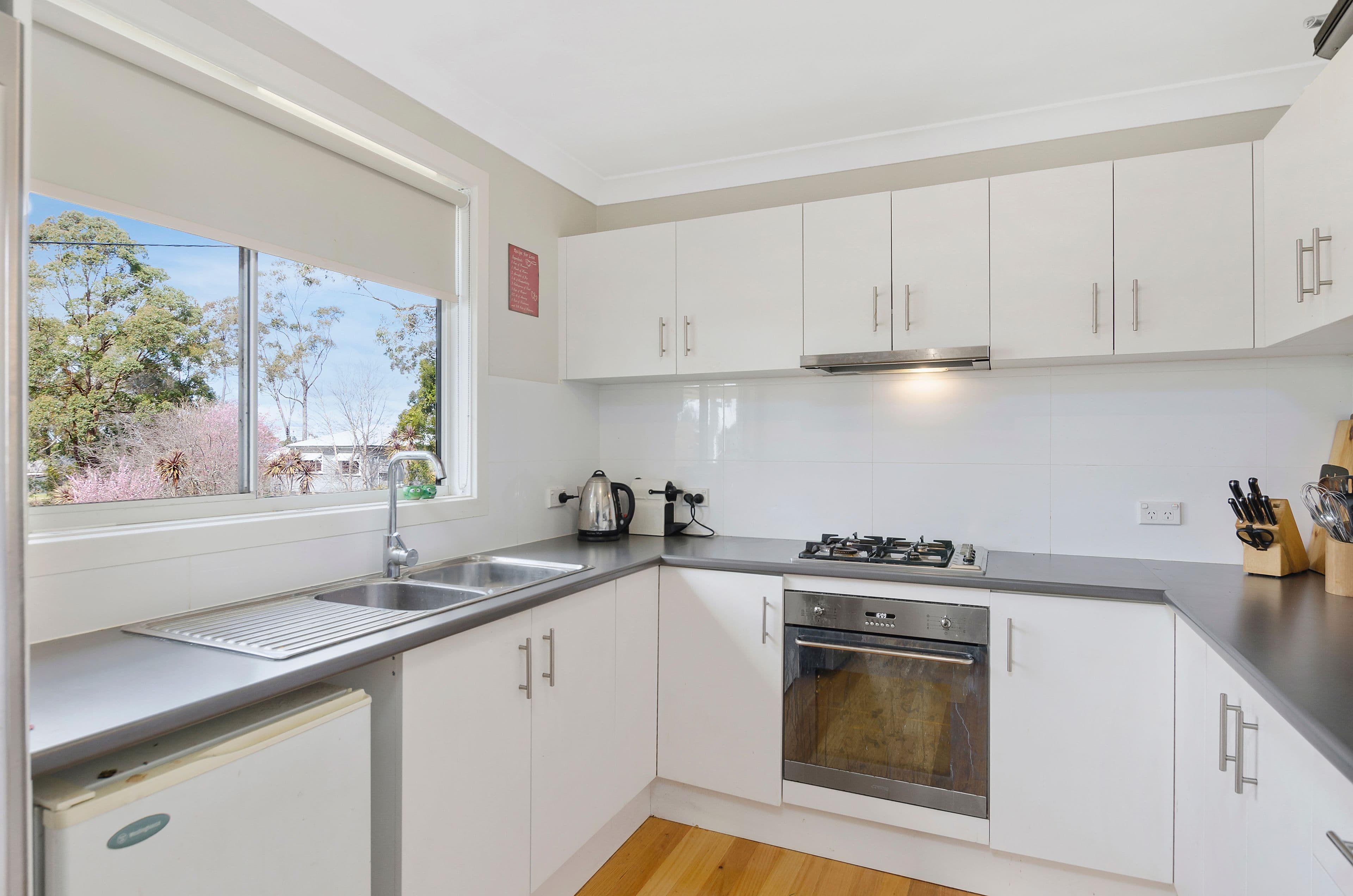 10 Madeline Street, Hill Top - Thumbnail 2