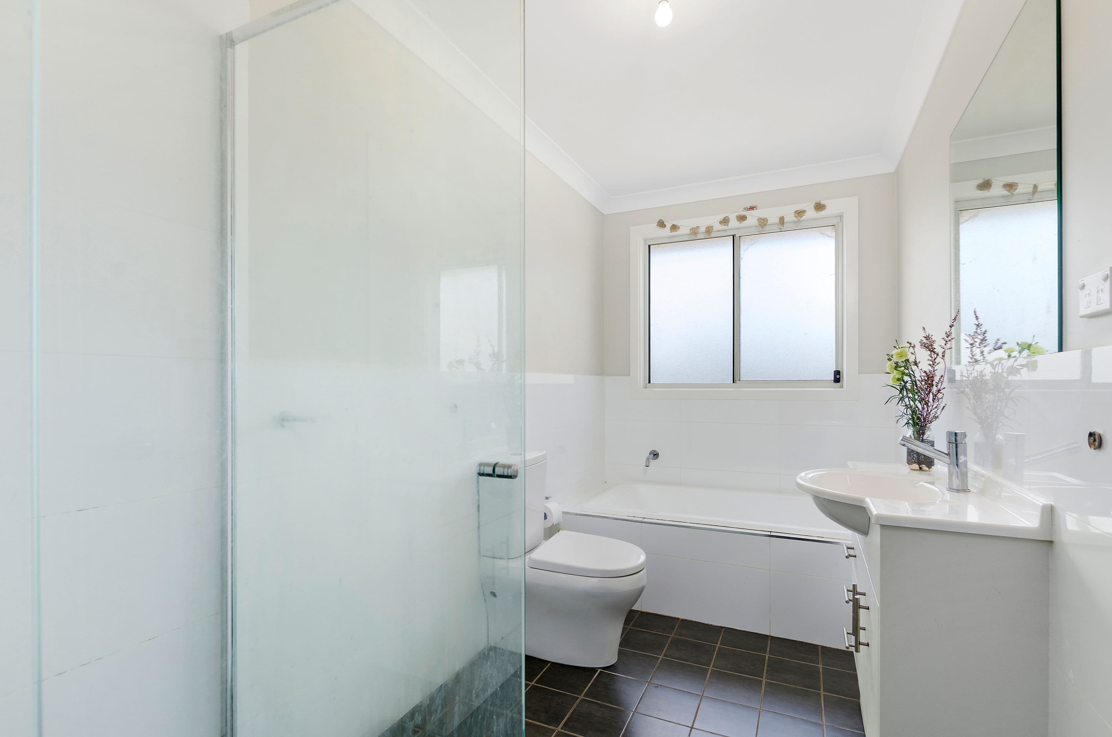10 Madeline Street, Hill Top - Thumbnail 7