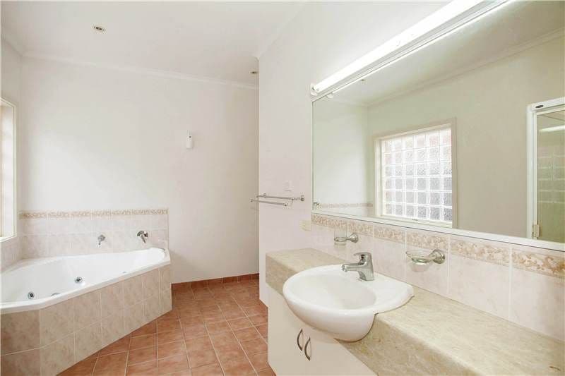 8 Nolan Place, LOVELY BANKS VIC 3221, Lovely Banks - Thumbnail 6