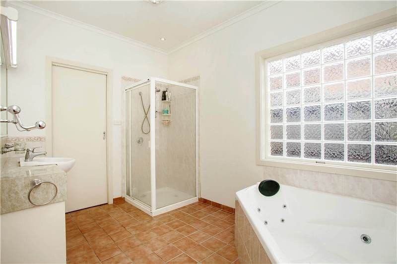 8 Nolan Place, LOVELY BANKS VIC 3221, Lovely Banks - Thumbnail 7