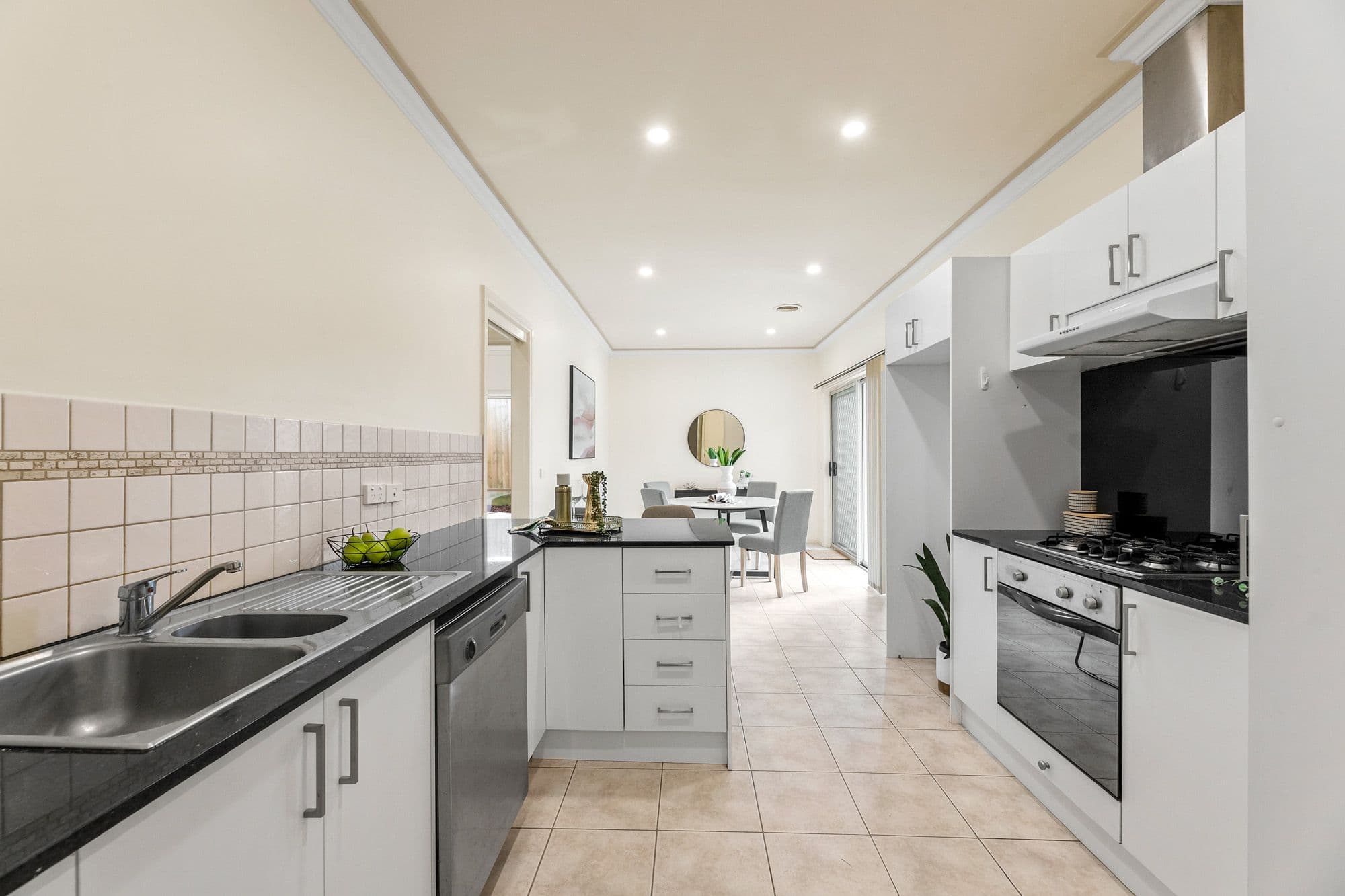 13 The Ridge, Glen Waverley VIC 3150, Glen Waverley - Thumbnail 3