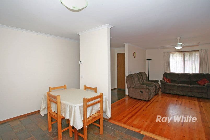 11 Rouse Street, CRANBOURNE VIC 3977, Cranbourne - Thumbnail 6