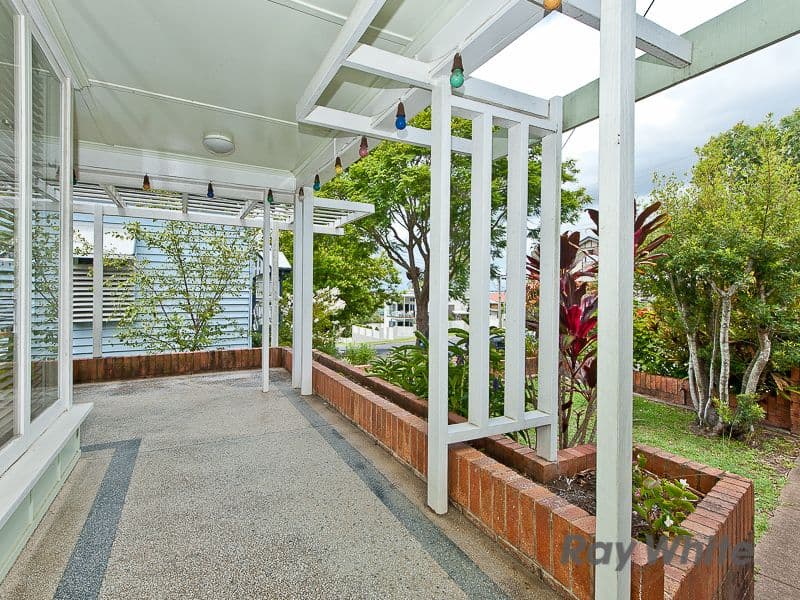 69 Montpelier Street, GRANGE QLD 4051, Grange - Thumbnail 3